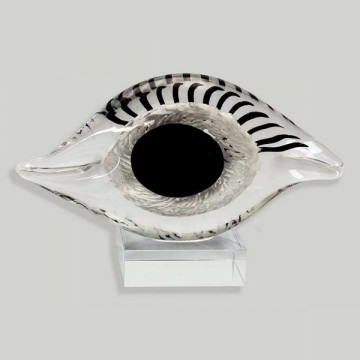 Oeil en verre transparent, noir et blanc. 16x9.5x5.5cm.