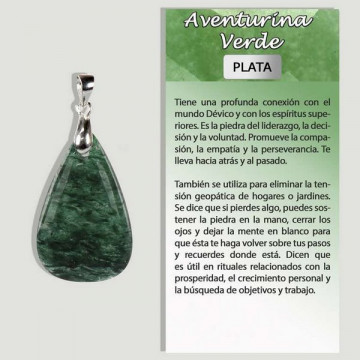 AVENTURINE VERT FONCÉ. Pendentif en argent. Formes assorties.