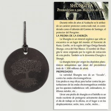 SHUNGITE. Pendentif plaque ronde SCULPTÉ. LA VIE D'ARBRE. 40mm avec cordon.