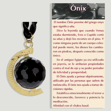 Onyx. Pendentif plaqué or....