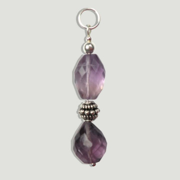 AMETHYSTE facettée. Pendentif en argent. 2/3 pièces