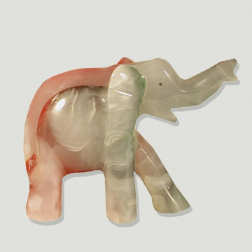 Elefante trompa arriba ónix...