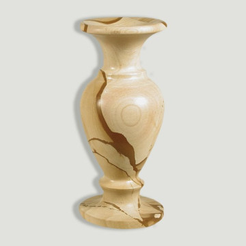 Paisina Onyx Vase....