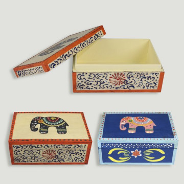 Caja madera c/henna Elefant 15x10cm. Colores surtidos