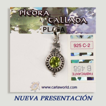 Pingente de PRATA. Peridoto com espiral.