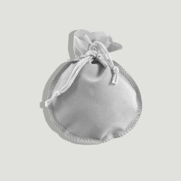 Gray velvet bag. 7x7cm (100...