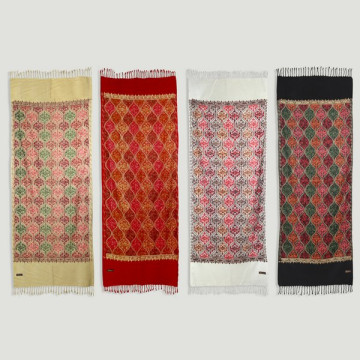 Rayon scarf. Assorted models and colors.