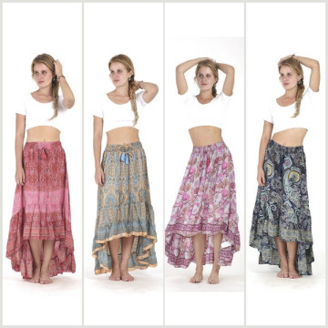 Long polyester skirt (Silk Effect).