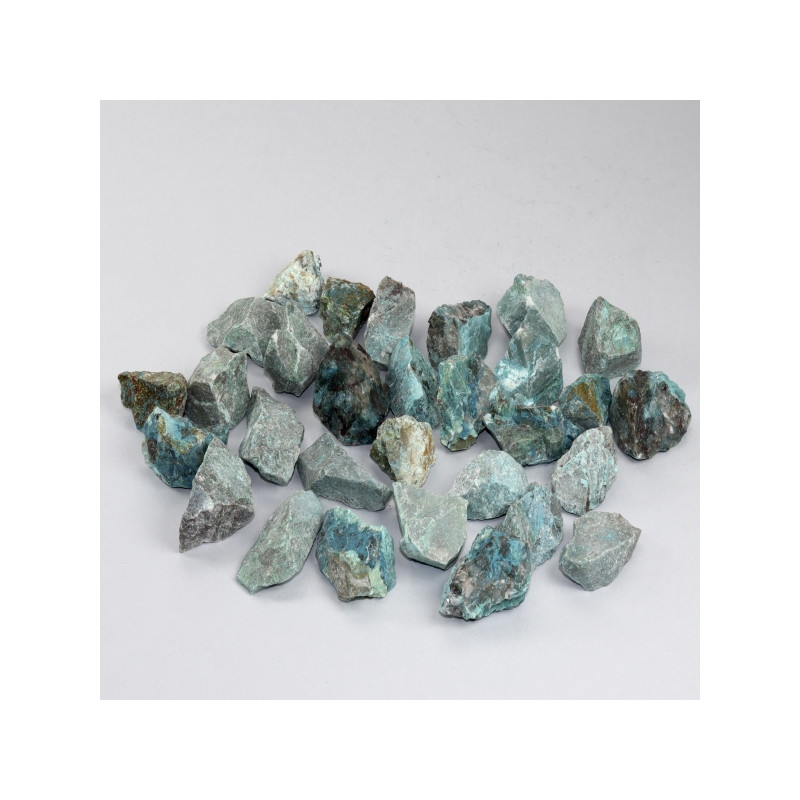 Remplacement de la vraie pierre. Chrysocolle crue. Remplacement de la vraie pierre. Chrysocolle crue.
