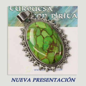 Pingente cabochão turquesa prateado com pirita verde. A partir de 8,9gr. (PREÇO POR GRAMA)