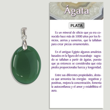 AGATE VERTE. Pendentif en argent. Formes assorties.