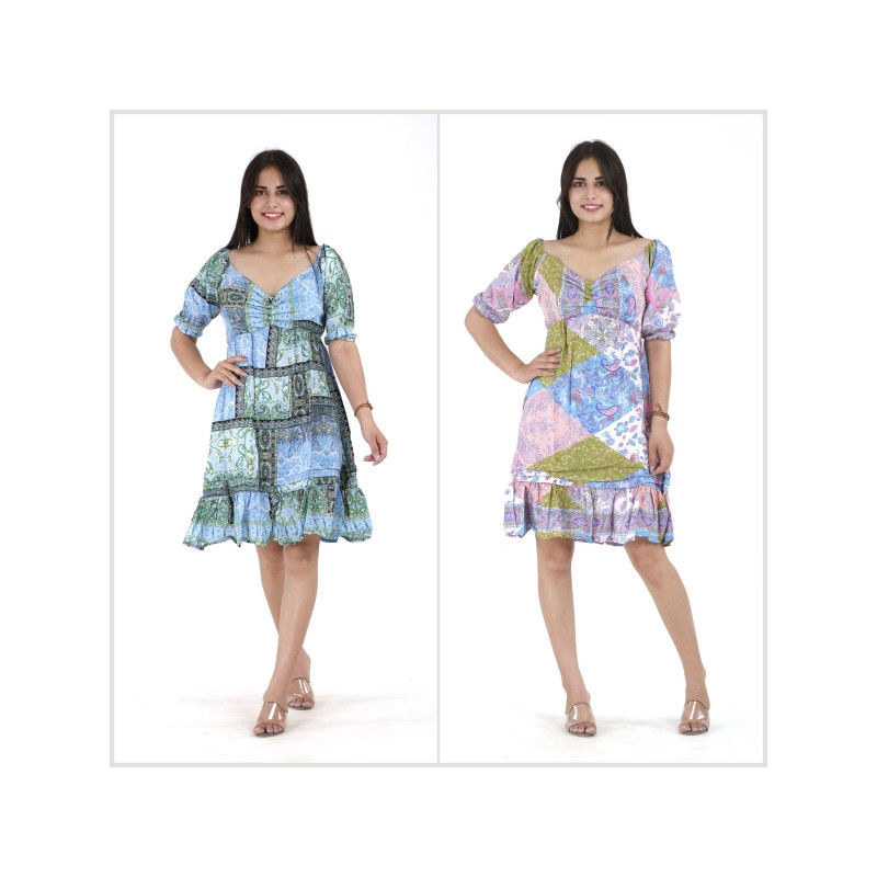Short polyester dress (silk effect). Short polyester dress (silk effect).