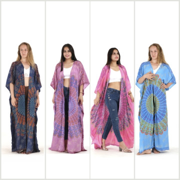 Long polyester kimono (silk effect).