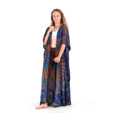 Kimono long en polyester.