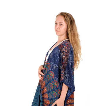 Long polyester kimono (silk effect).