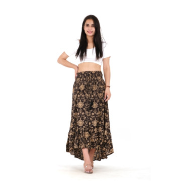 Long cotton skirt.