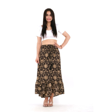 Long cotton skirt.