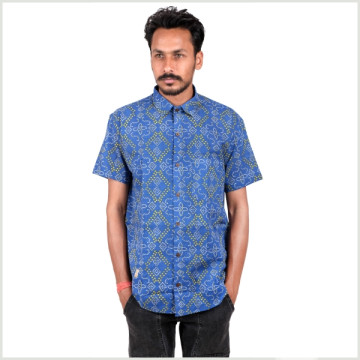 Cotton men's shirt.