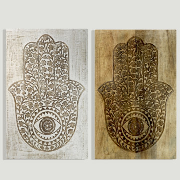 Panel de madera con la mano de Fátima grabado