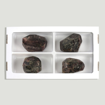 Polished garnet 7-8cm approx- (Al4)