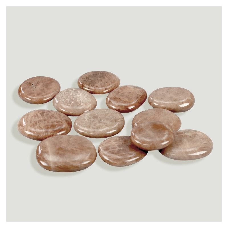 Flat rounded polished Adularia Piedraluna 3-4cm Flat rounded polished Adularia Piedraluna 3-4cm