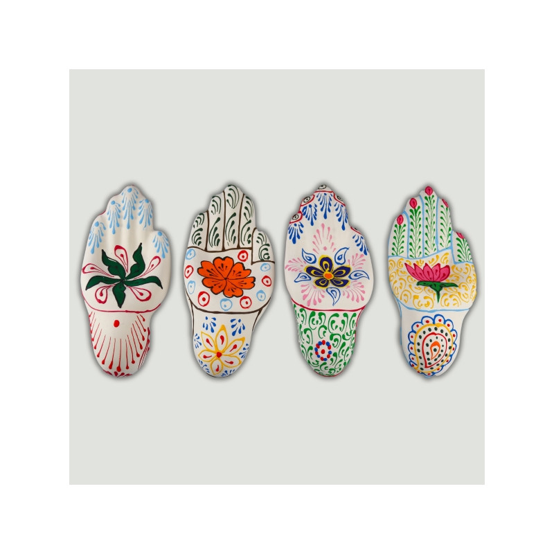 Paper mache hand incense holder 8x5,5x15 assorted Paper mache hand incense holder 8x5,5x15 assorted
