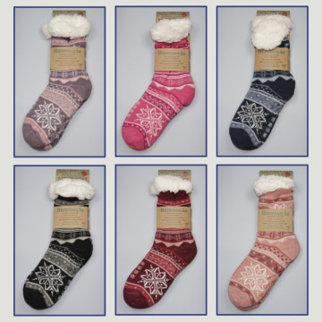 crochet 22 - SUPERSOFT socks Exhibitor