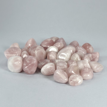 Rose Quartz Tumbled bag 1Kg size 4cm approx.