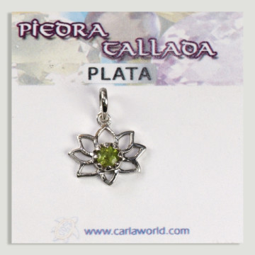 Silver flower pendant small cabochon faceted Peridot
