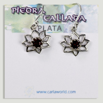 Pendientes Plata flor cabujón Granate facetado