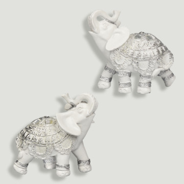 White resin elephant 9x4x9.5cm