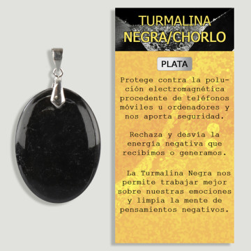 Pendentif en argent tourmaline noire cabochon de forme libre poli