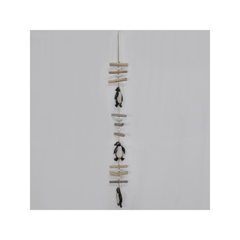 Móbile de madeira com tronco 3 pinguins 90cm Móbile de madeira com tronco 3 pinguins 90cm