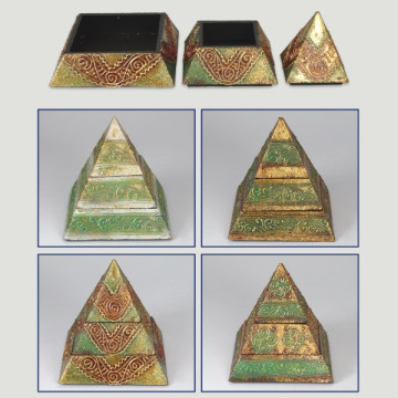 Wooden pyramid 13x15cm multigreen