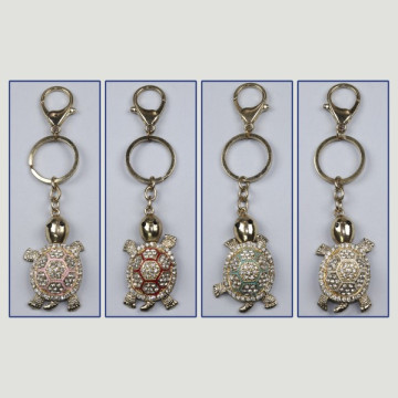 Hook 89 – Keychain with rhinestones and assorted turtle character