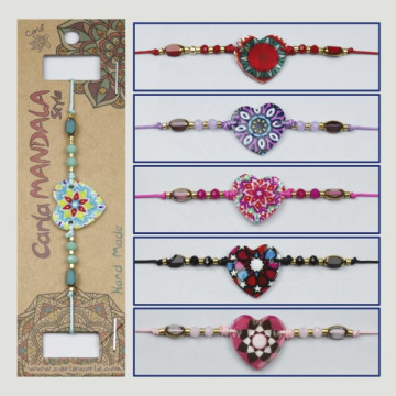 Gancho 27, Pulsera con carácter de corazon- colores surtidos