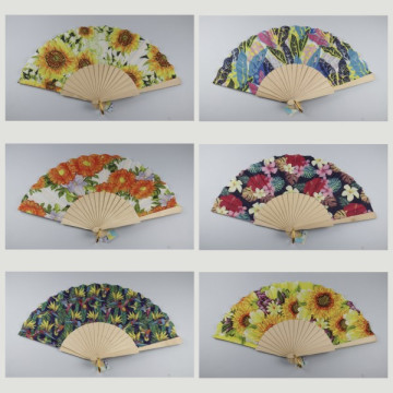 Hook 05, Wooden fan with design of: flowers - assorted colors