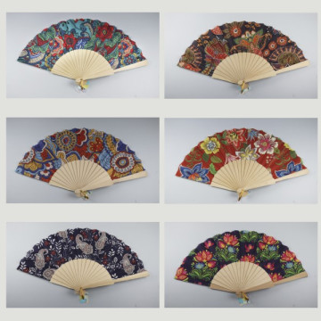 Hook 20, Wooden fan with design of: Mandala flowers - assorted colors