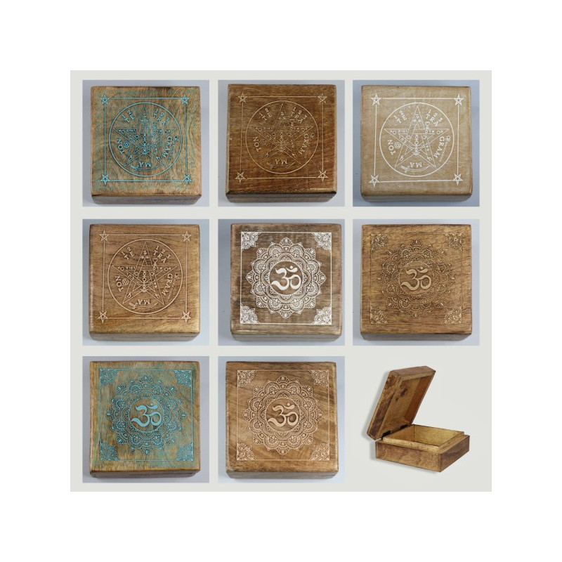 Caja madera Tetragramaton - OM 14x14x6 cm colores surtidos Caja madera Tetragramaton - OM 14x14x6 cm colores surtidos