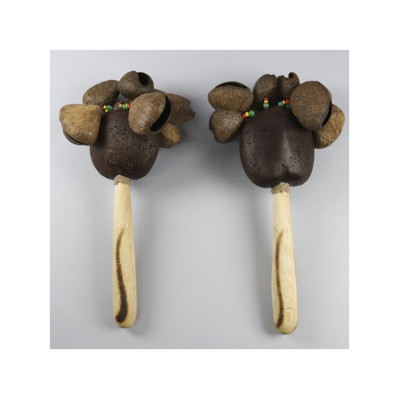 Maraca wood coconut+fruits 23cm approx. Maraca wood coconut+fruits 23cm approx.