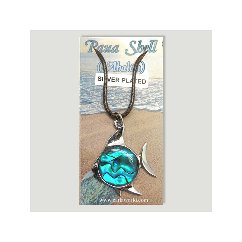 Crochet 58 – Pendentif Abalone avec cordon. Modèle : poisson. Crochet 58 – Pendentif Abalone avec cordon. Modèle : poisson.