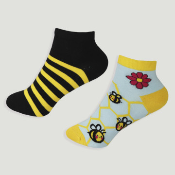 Crochet 05 - Chaussettes avec dessin de : abeilles
