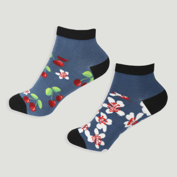 Hook 12 - Stockings with design: cherries and Japanese flowers