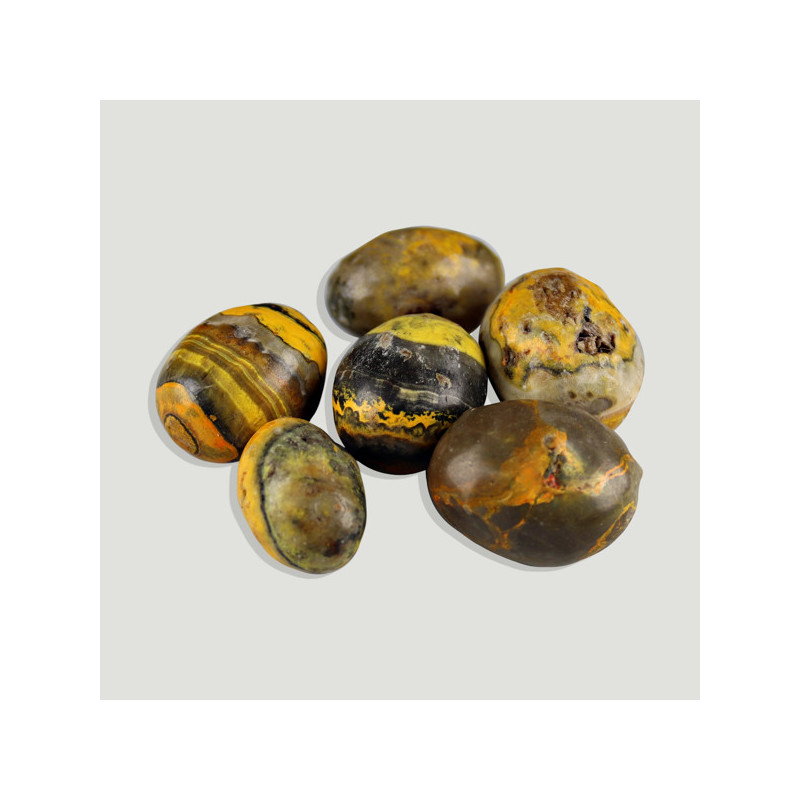 Roulé. Sachet de 100gr. Jaspe éclipse. 2-4 cm environ. Roulé. Sachet de 100gr. Jaspe éclipse. 2-4 cm environ.