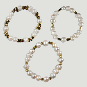 Pearl Bracelet with golden Hematite. Assorted