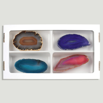 Thick plate agate. Assorted colors. Box 26x14 cm. (Al4)