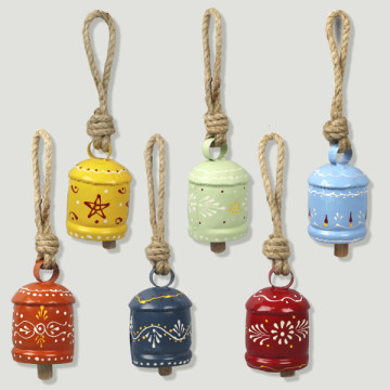 Iron bell with henna 6x10cm. Assorted colors