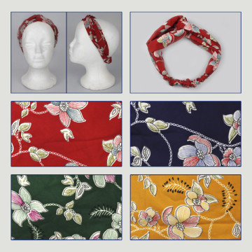 Hook 08. Silk effect polyester bandana and double knot.