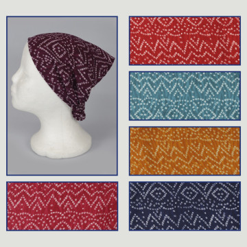 Hook 59. Silk effect polyester bandana.