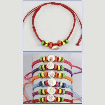 HOOK 07. Assorted bracelets.